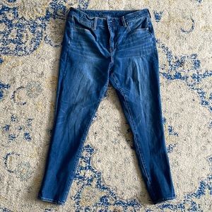 American Eagle High Rise Jegging Dream Jean